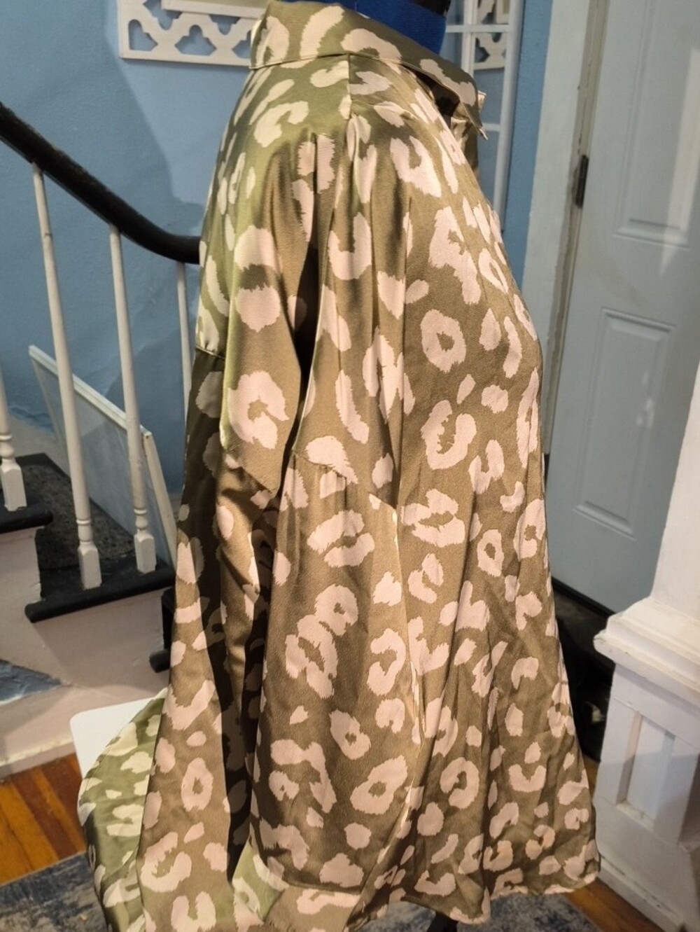eesome Olive and Cream Leopard-Print Tunic - Picture 7 of 12